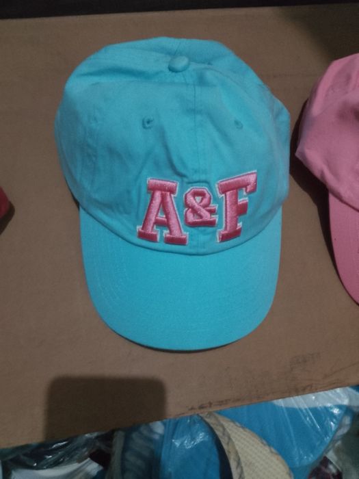 Шапки - няколко вида