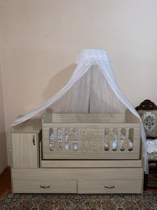 Bolalar krovati. 3 tasi 1 da. Lyulka, mini shkaf, krovat. Komplekt.