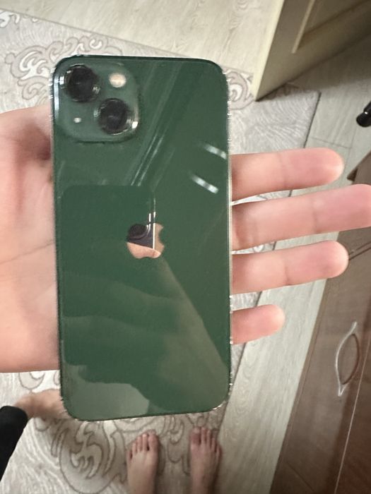 Iphone 13, green