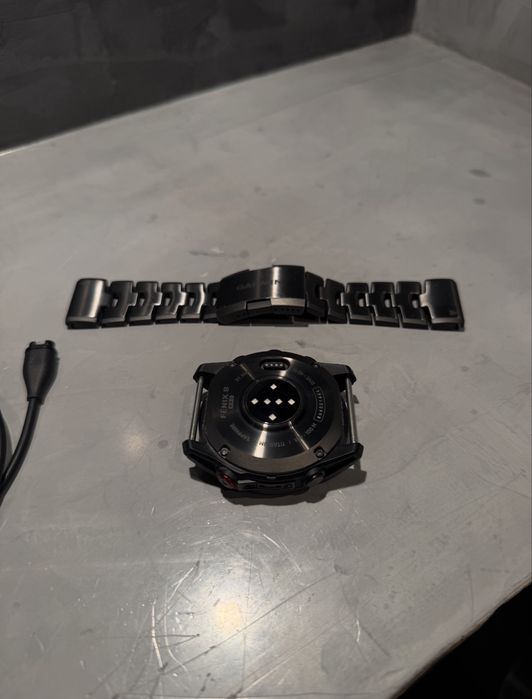 КАТО НОВ Garmin Fenix 8 Pro 51 mm + titanium bracelet
