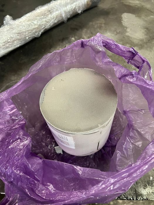 Победит, баббит, нихром, катализатор,никель, радиодетали, купим .