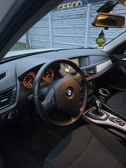 BMW X1 xdrive 2014 Automat 8900 € Numere Roșii CADOU!!!  Luna aceasta.