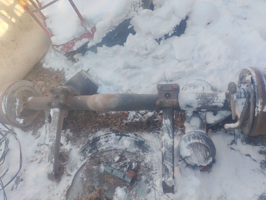 Продам ось в сборе