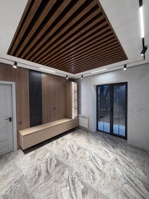 Продается срочно нежилое помещение новомосковская