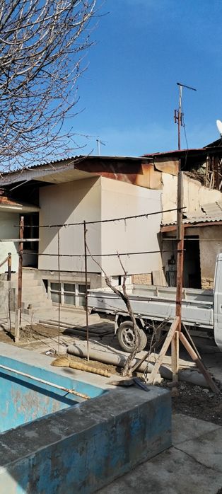 Зангиота тумани кахрамон махалласида дала ховли сотилади