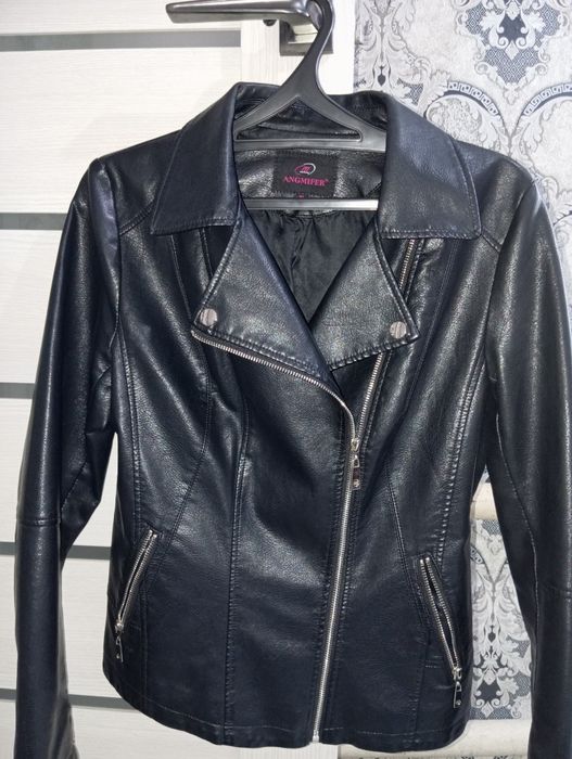 Женская куртка.осень, весна