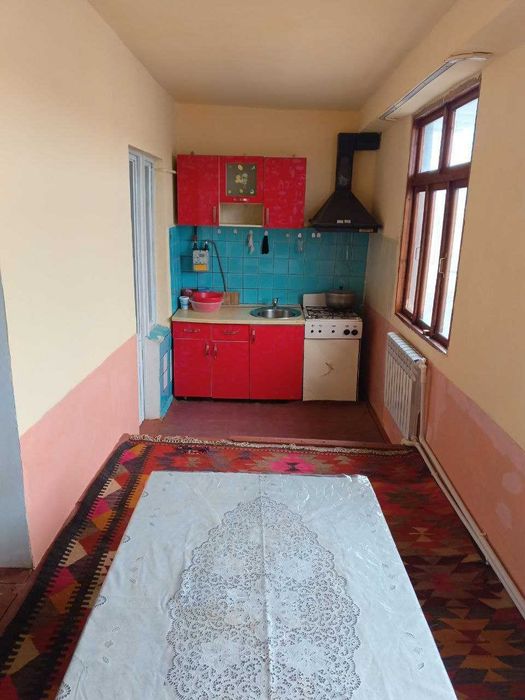 3 xonalik uy sotiladi