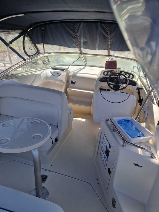 Sea Ray 7,32 m (1999) – MerCruiser 5.7 MPI – Bravo 3