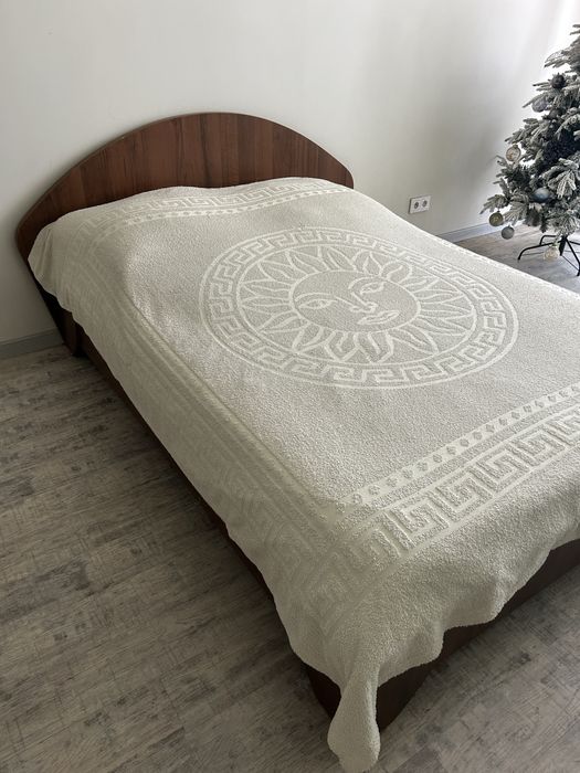 Кровать двухспальная