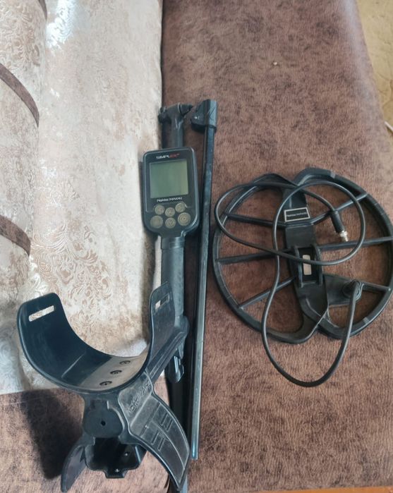 Продам металлоискатель Simplex Nokta Makro