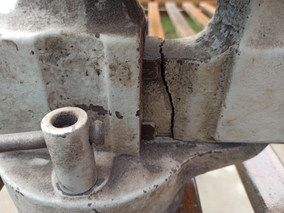 Тиски слесарные 125мм