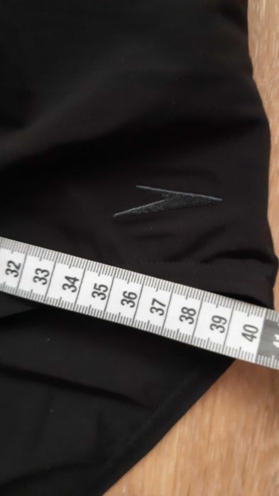 два Speedo Нов М размер цял бански