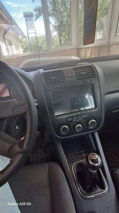 Vând golf 5 1,9 tdi