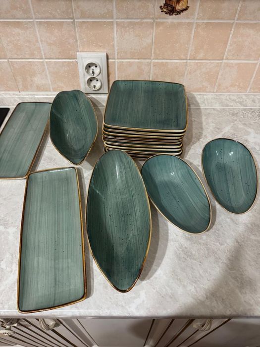 набор керамической посуды