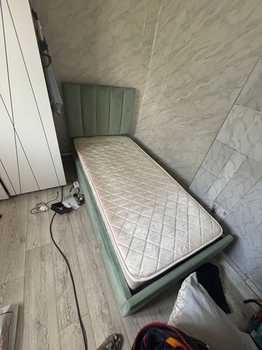 Продам кровать идеальном состояние