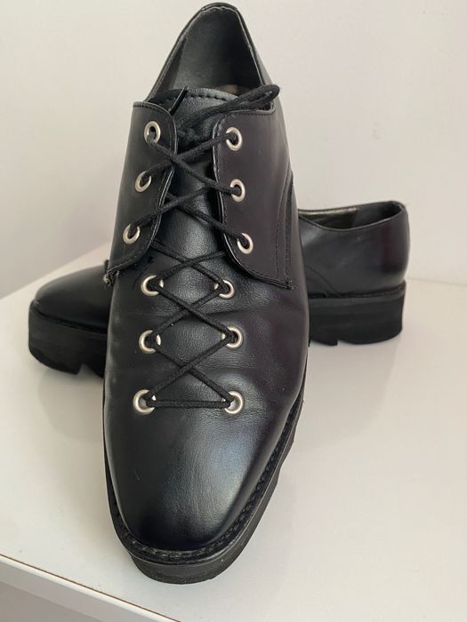 Pantofi eleganti