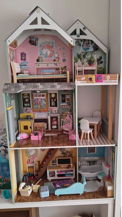 Кукленска къща за Барби