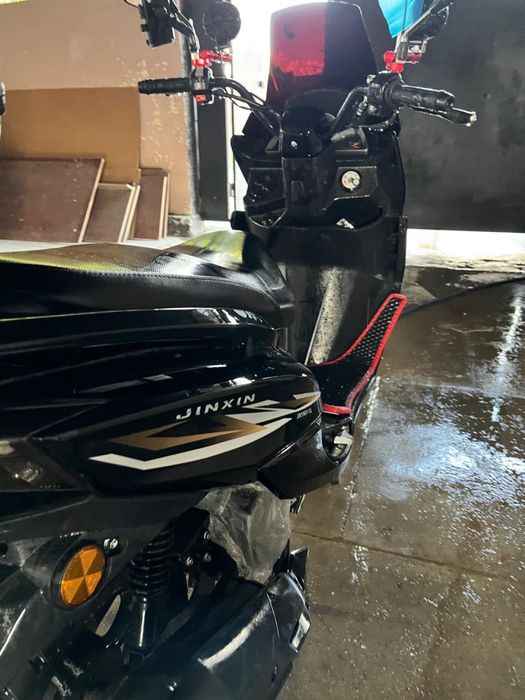 Мопед скутер макси