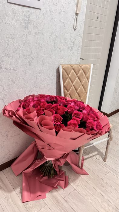 Свежий 101 роза гүлдер