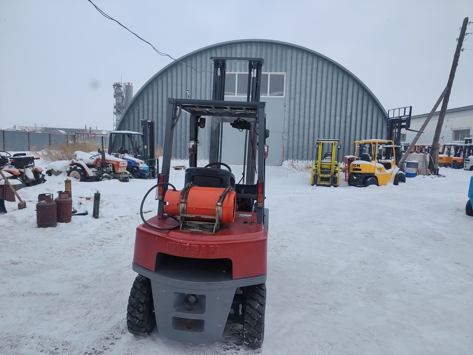 Продам вилочный погрузчик. Кара