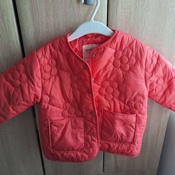 Яке за момиче ново