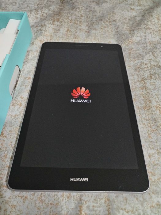 Vînd tabletă Huawei