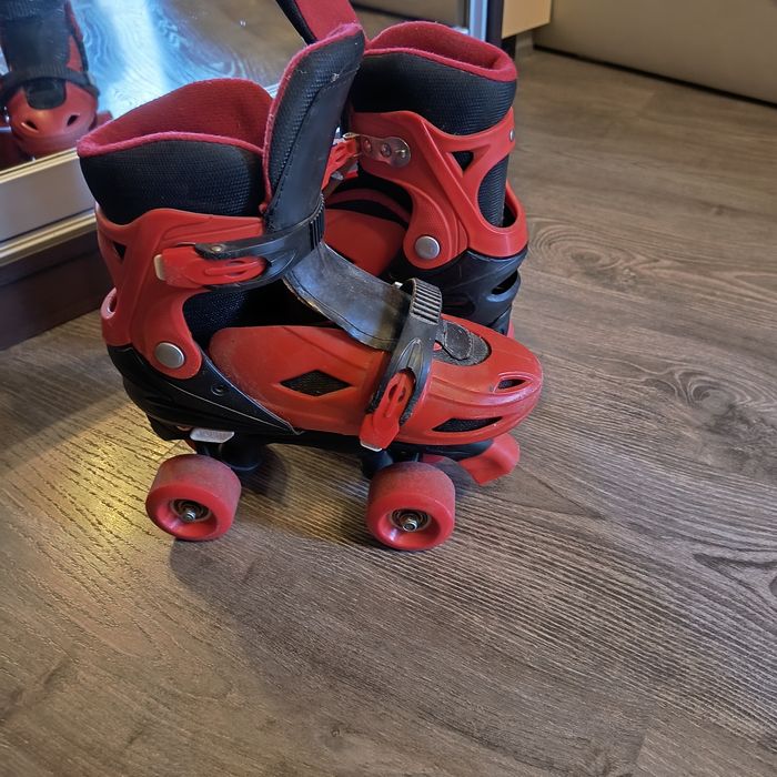 Разтегателни ролкови Кънки