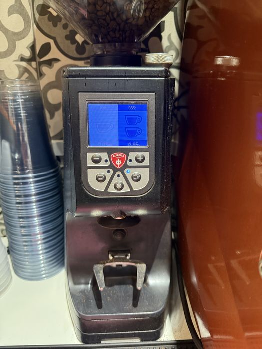 Кофемашина и кофемолка