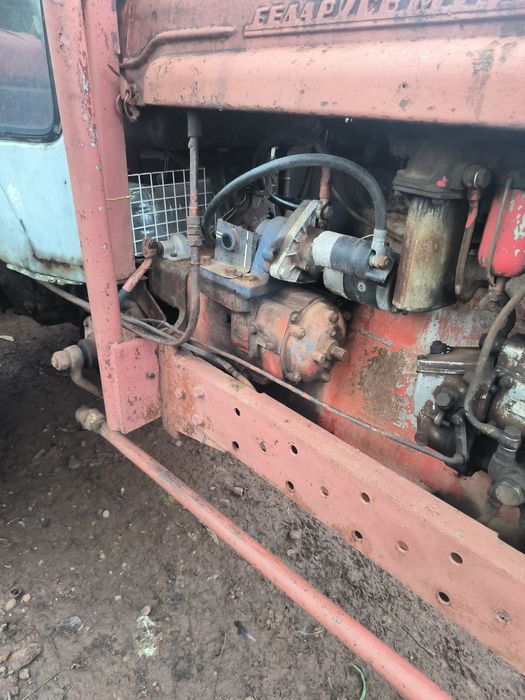 Трактор ЮМЗ с инвентар