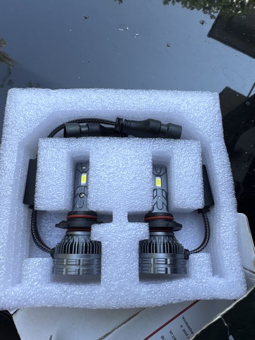Продавам LED крушки 9005/НВ3