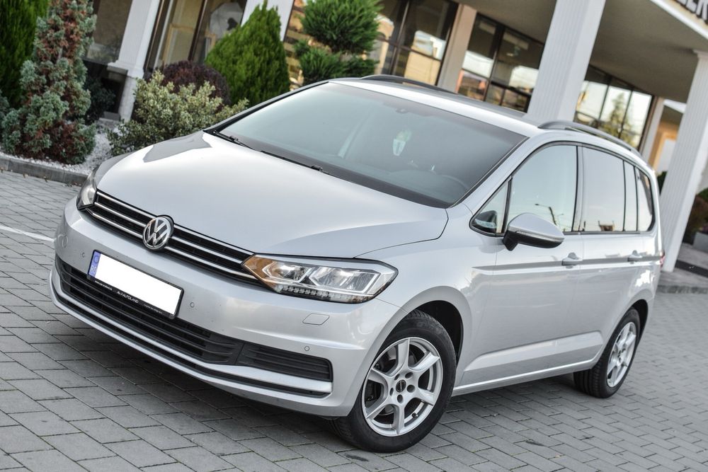 Vand VW Touran 7 locuri, 2.0 diesel, 150 cai putere, euro 6