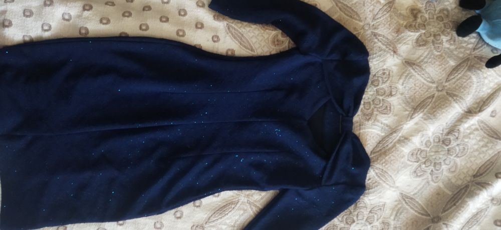 Продам платья 42 размера