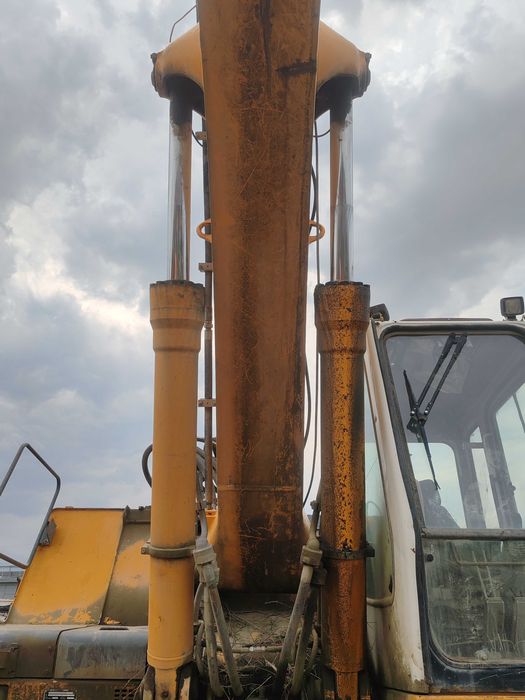 Cilindri Brat Excavator Liebherr 944B HD-SL 2005