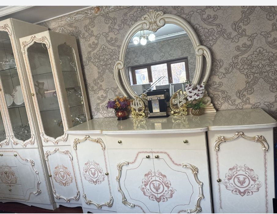 Мебель  сотилади  холати идеал