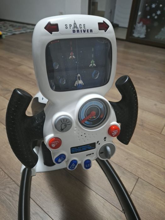Simulatorul electronic Space Driver Smoby