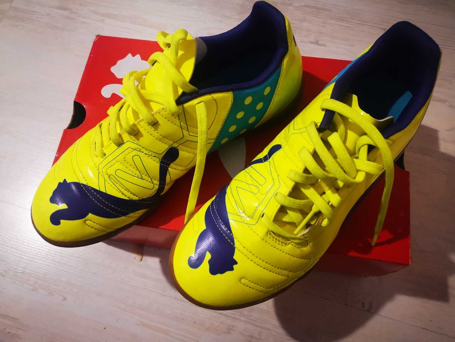 Маратонки      Puma