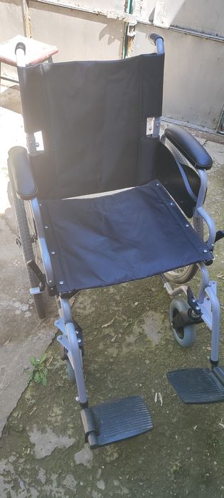 Инвалидное кресло абсолютно новое