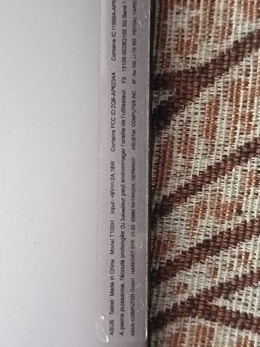 Vând doua laptopuri ASUS și LENOVO