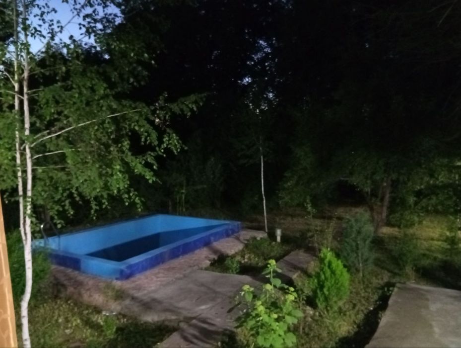 Паркент навбахор поселок 10сотки 2этаж дом