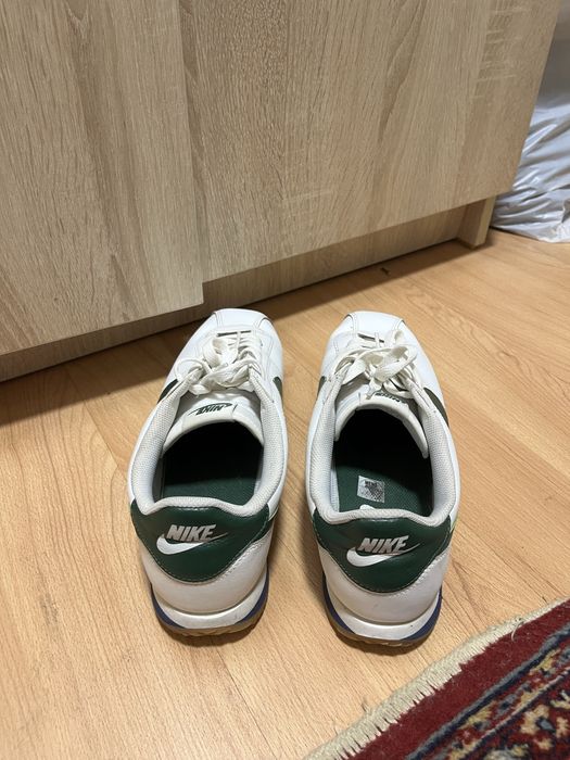 Продам кроссовки Nike - оригинал