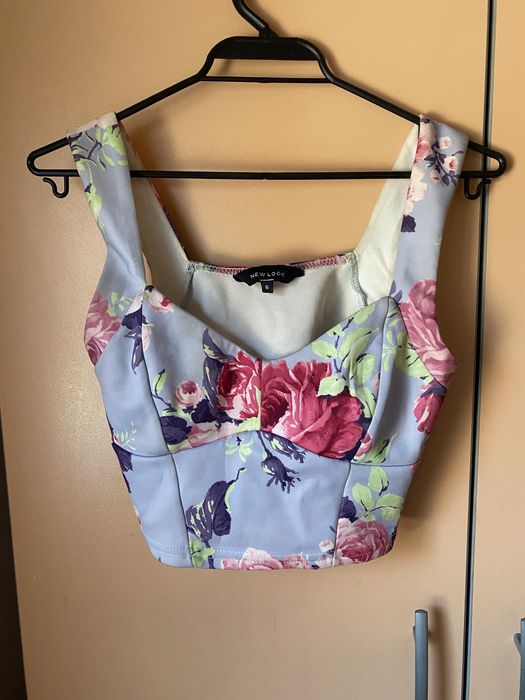 Късо бюстие