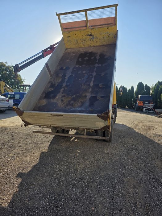 Man 10.224 basculabil cu macara
