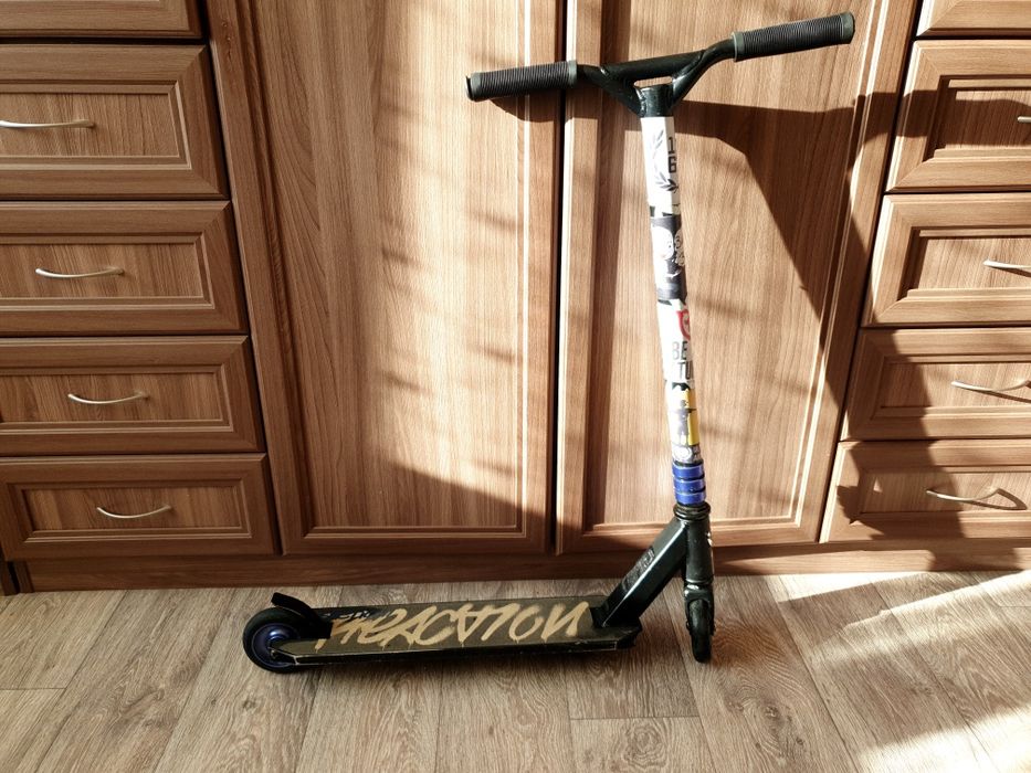 Продам самокат трюковой