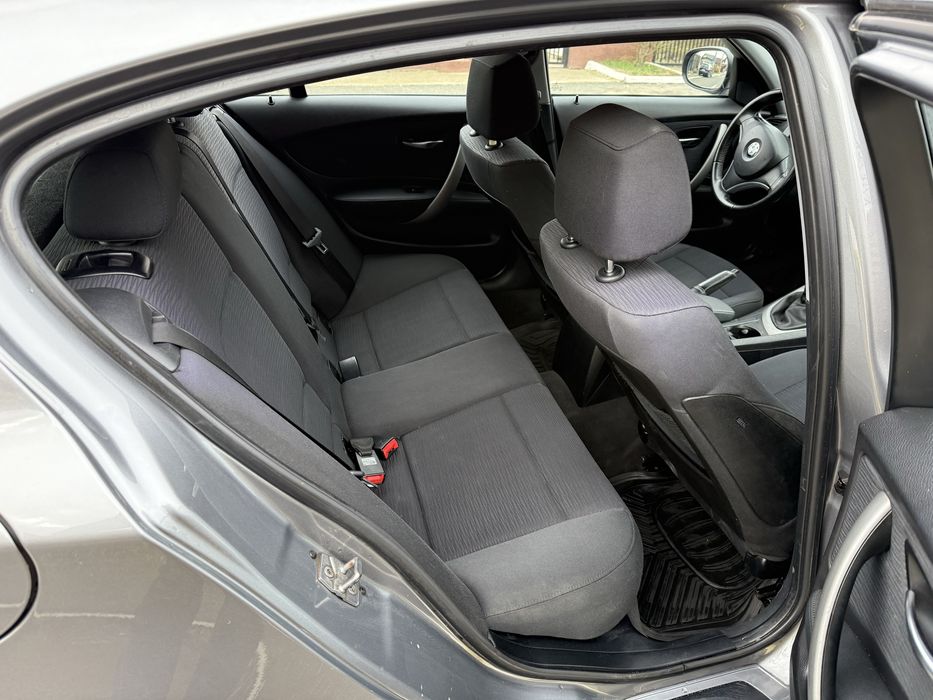 Vand BMW Seria 1.   •2010•   2.0d