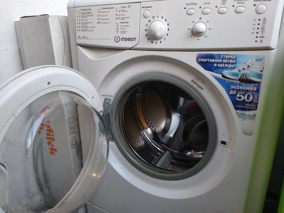 Стиральная машина Indesit