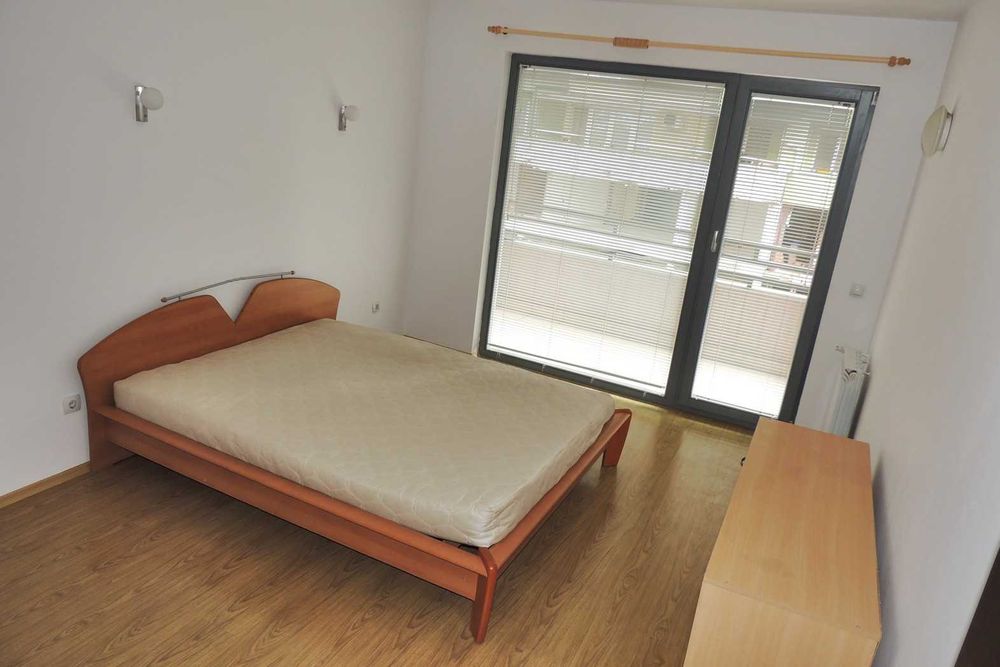 Двустаен апартамент под наем, Студентски град