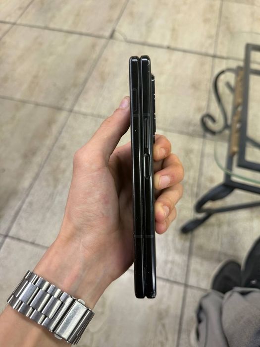 Samsung galaxy z fold 3