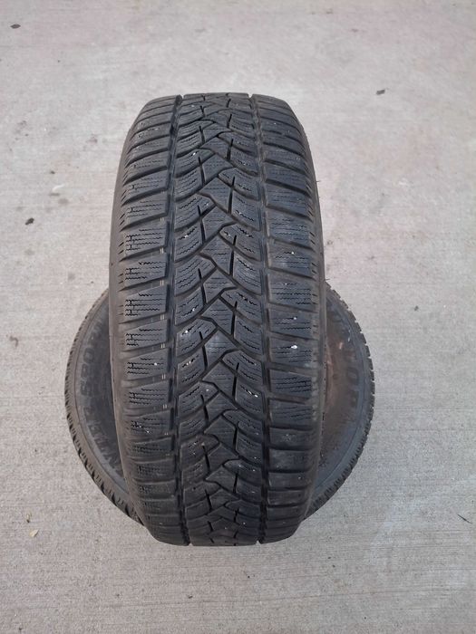 2бр. зимни гуми 215/60/16 Dunlop