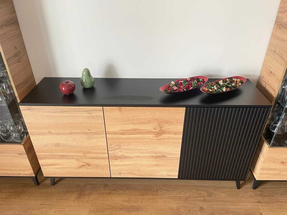 2x vitrina + 1x comoda