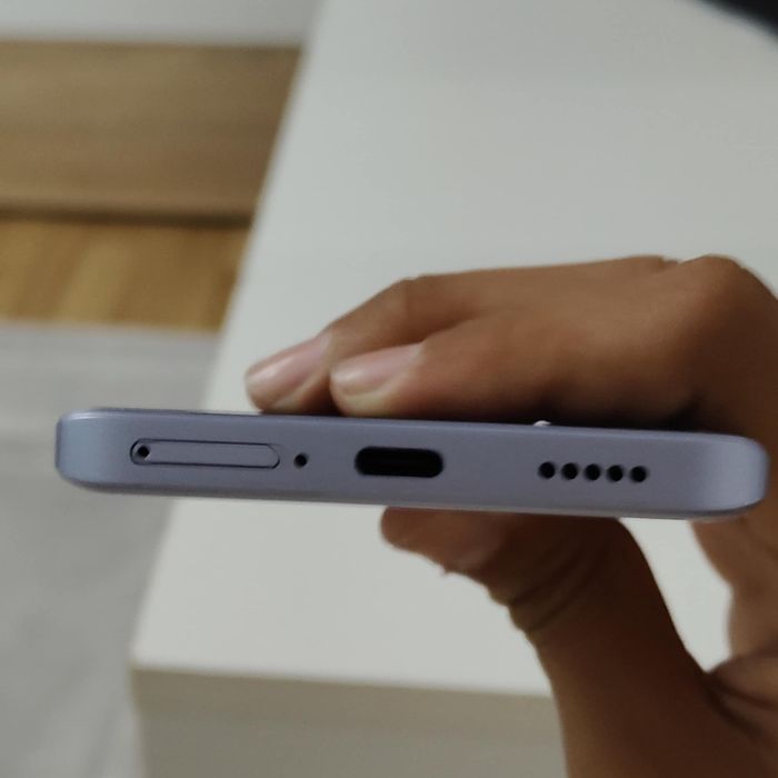 Продавам Redmi note 13 pro + 5G! 12+12GB RAM 512GB